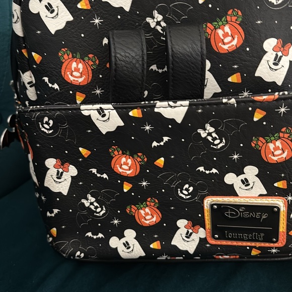 Loungefly Backpack - Picture 7 of 7